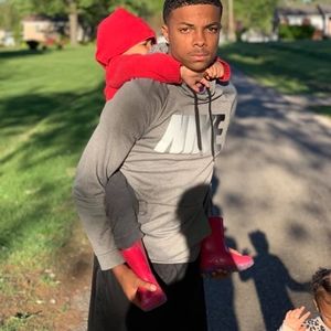 Meet your Posher, Bishop